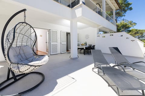 Day, Balcony/Terrace, Seating area, internet, sunbed