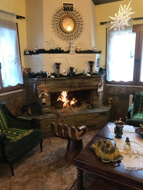 Living room, Seating area, flat iron