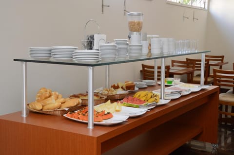 On site, Buffet breakfast