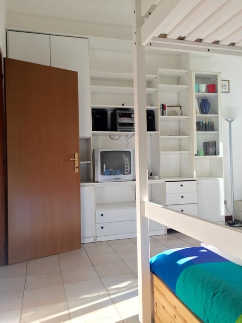 Bed, Bedroom, bunk bed