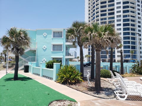 SeaScape Inn - Daytona Beach Shores Hotel in South Daytona