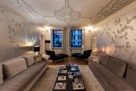 Communal lounge/ TV room, Living room