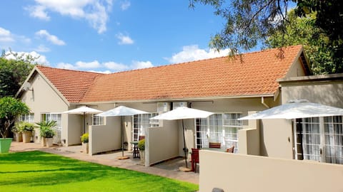 Khayamanzi Guesthouse Alojamiento y desayuno in Gauteng