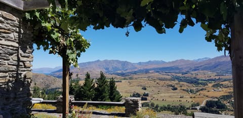 Balcony/Terrace, Mountain view