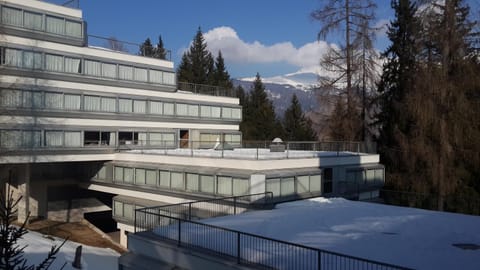 Neighbourhood, Winter, View (from property/room), Mountain view