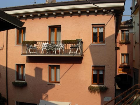 Property building, Day