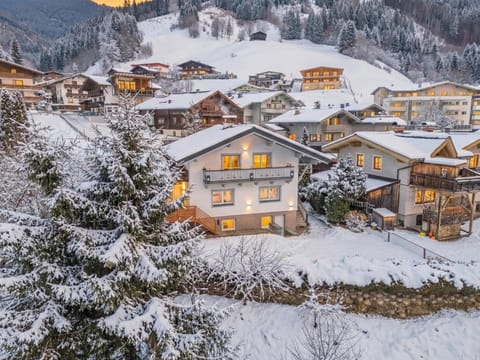 Property building, Winter