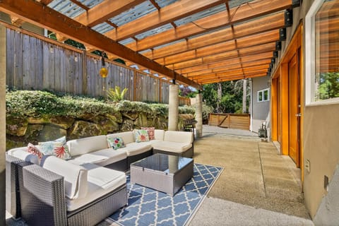 Dash Point Modern House in Federal Way