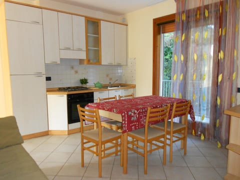 Villa Cortina Condo in Rosolina Mare