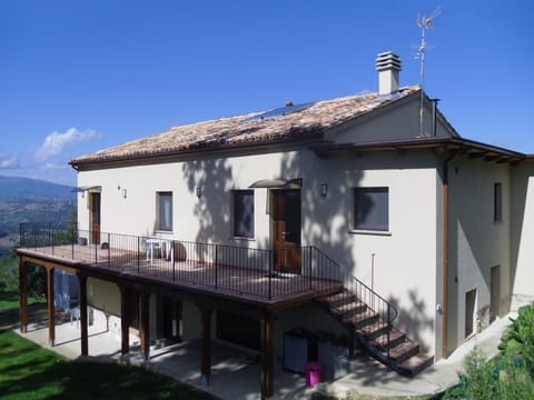 Facade/entrance, Balcony/Terrace