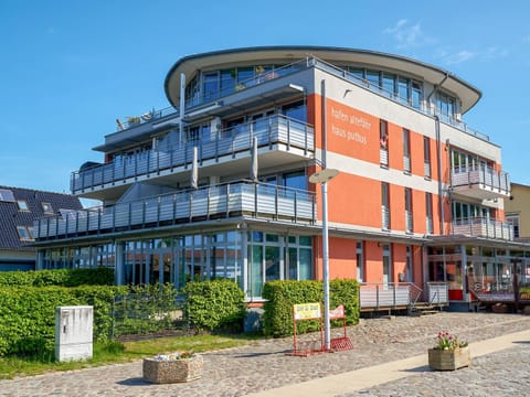 Property building, Balcony/Terrace