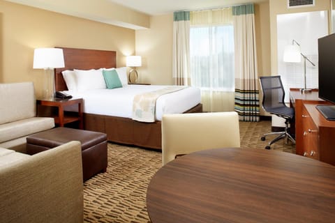 Hawthorn Suites by Wyndham Wheeling at The Highlands Hotel in Ohio