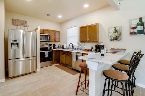 Hill Country Casita Near Guadalupe River! House in Bulverde