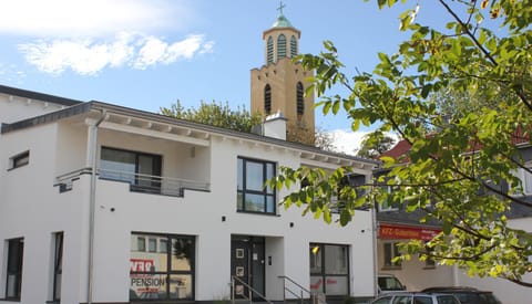 Facade/entrance, Landmark view