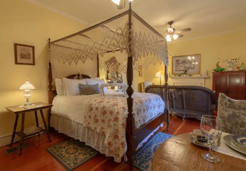 Magnolia Cottage Bed and Breakfast Bed and Breakfast in Natchez