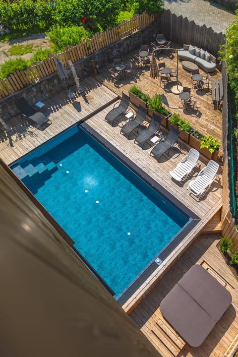 Pool view, Swimming pool, sunbed