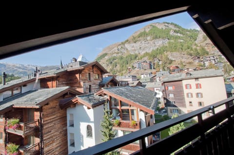 Dent Blanche Condo in Zermatt