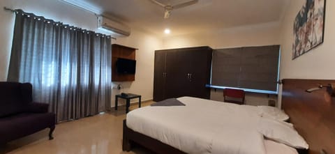 Cosy Banjara Guest House Bed and Breakfast in Hyderabad