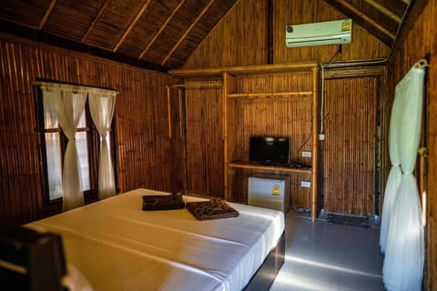 AoNang Bamboo Pool Resort Bed and Breakfast in Krabi Changwat