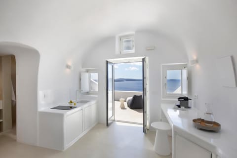 Bathroom, Sea view