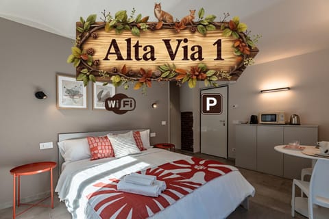 Bed, Photo of the whole room, Bedroom, Certificate/Award