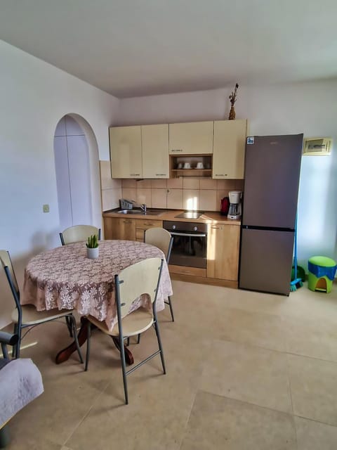 Plavi Val Apartments Apartment in Tisno