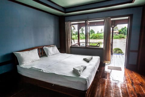 Nongsak Riverside Guesthouse & Nongsak Guesthouse Bed and Breakfast in Cambodia