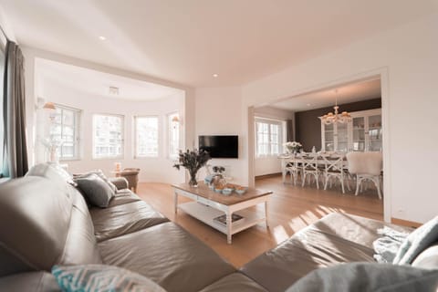Villa Promenade - luxuriously apartment for 8 people Apartment in Koksijde