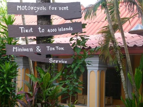 Khamphouy Guesthouse Bed and Breakfast in Laos