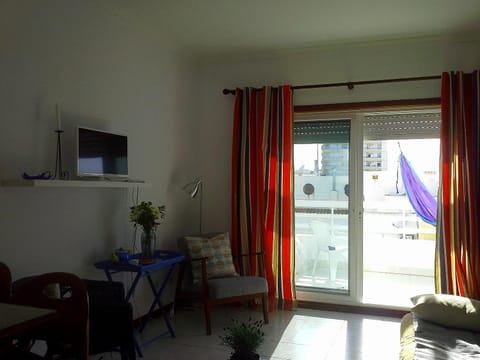 Charming with Sea View Apartment in Monte Gordo