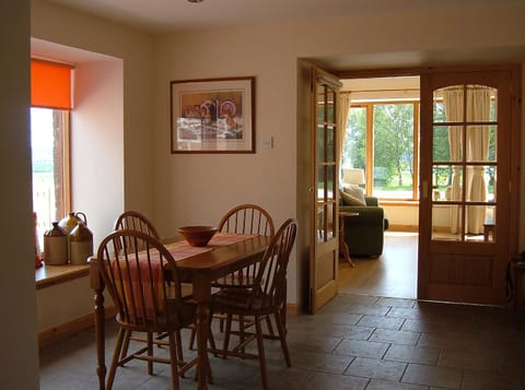 Photo of the whole room, Dining area