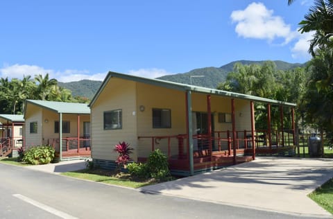 Property building, Day, Natural landscape, Mountain view