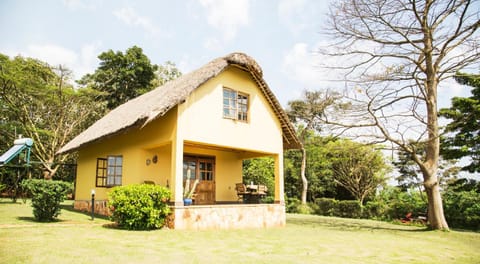 Holland Park Nature lodge in Uganda