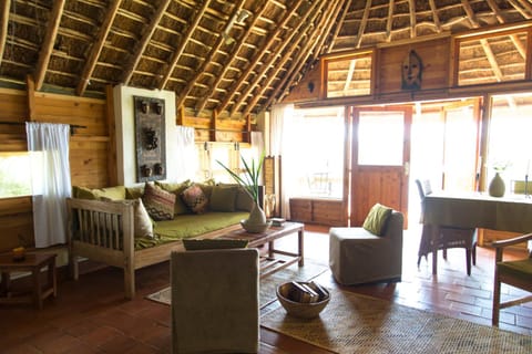 Holland Park Nature lodge in Uganda