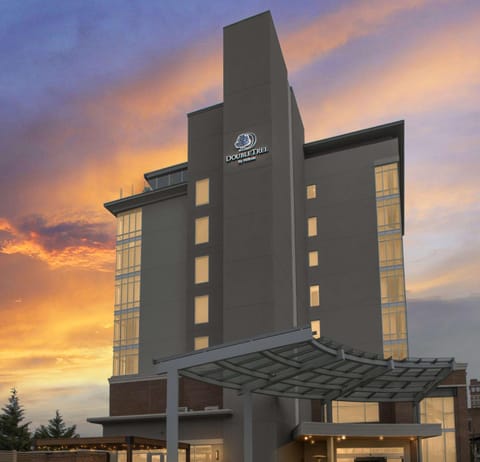 DoubleTree by Hilton Asheville Downtown Hotel in Historic Montford