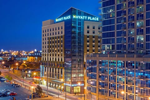 Hyatt Place Nashville Downtown Hotel in Nashville