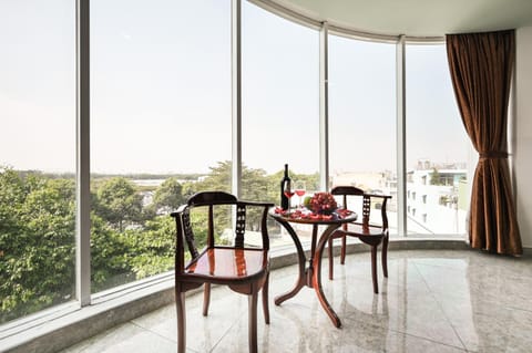 Balcony/Terrace, City view