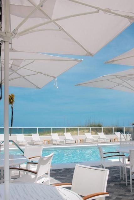 Tides Inn Hotel Hôtel in Lauderdale-by-the-Sea