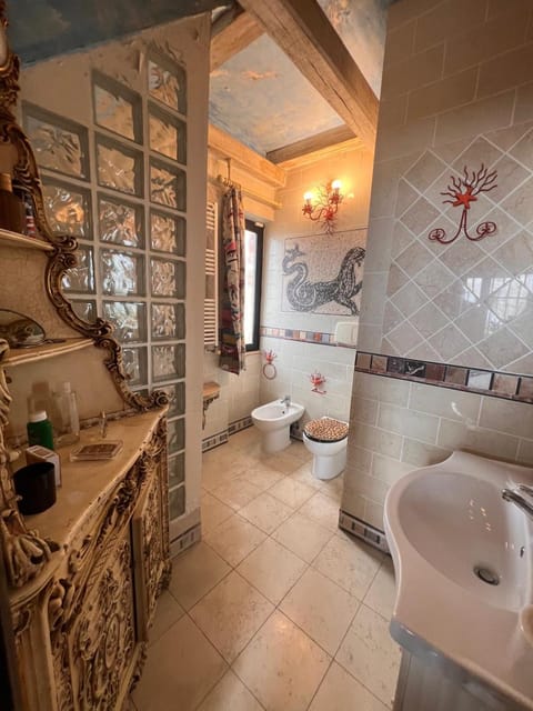 Wonderful sunset beach house! House in Torvaianica