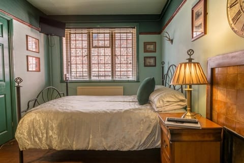 Golden Eagle Inn in Chester