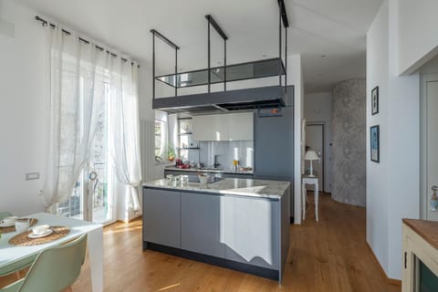 Spring, Summer, Kitchen or kitchenette, Autumn