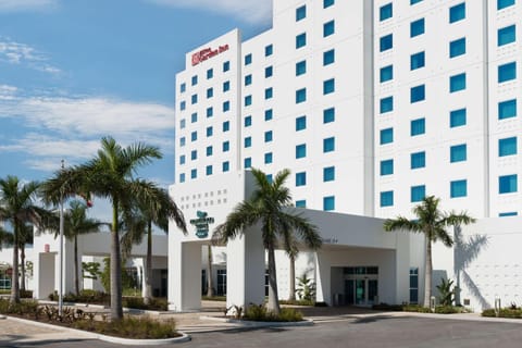 Homewood Suites by Hilton Miami Dolphin Mall Hotel in Doral