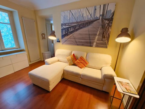 Charming Liberty Flat Apartment in Turin