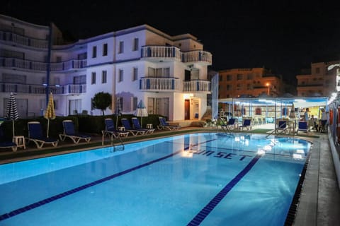 Sunset Village Hotel in Didim
