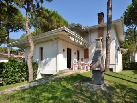 Property building, Garden, Garden view