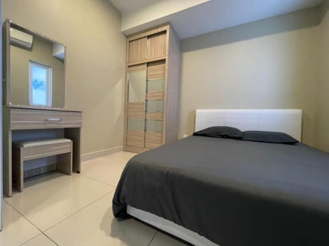 Premier Suite at Maritime Condo in George Town