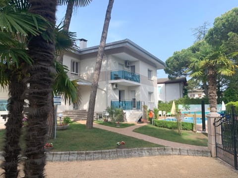 Garden, Pool view, Swimming pool