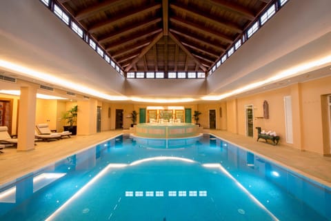 Sauna, Spa and wellness centre/facilities, Swimming pool