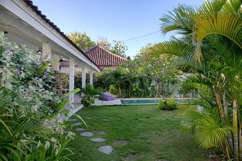 Garden, Swimming pool, Swimming pool