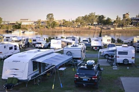 AAOK Riverdale Caravan Park Campingplatz /
Wohnmobil-Resort in Bundaberg